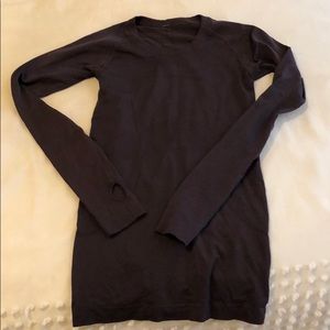 Lululemon dark purple shirt